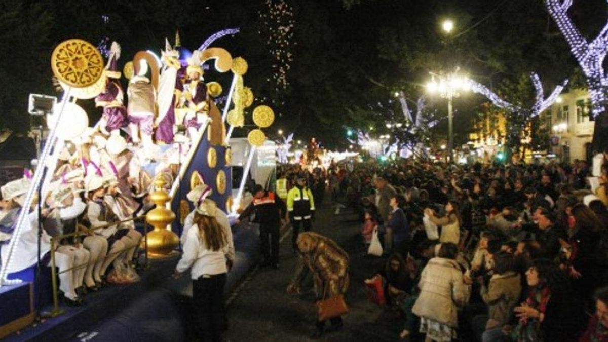 Cabalgata Reyes Magos por la Alameda.