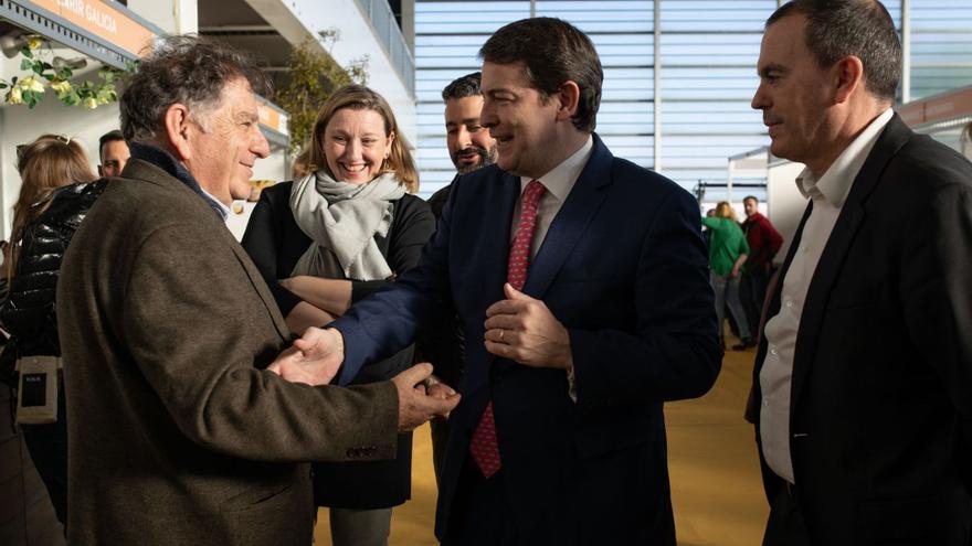 Mañueco subraya, en Zamora, el carácter &quot;esencial&quot; de la apicultura para la España interior