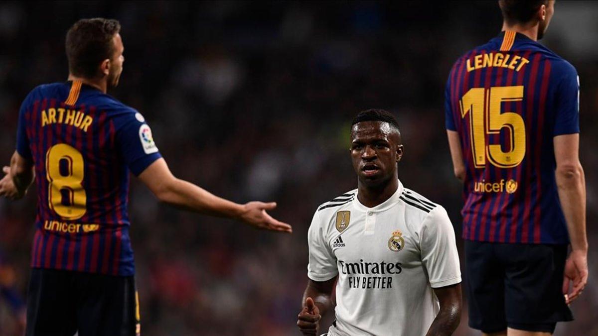 Lenglet y Arthur, en una imagen de un partido