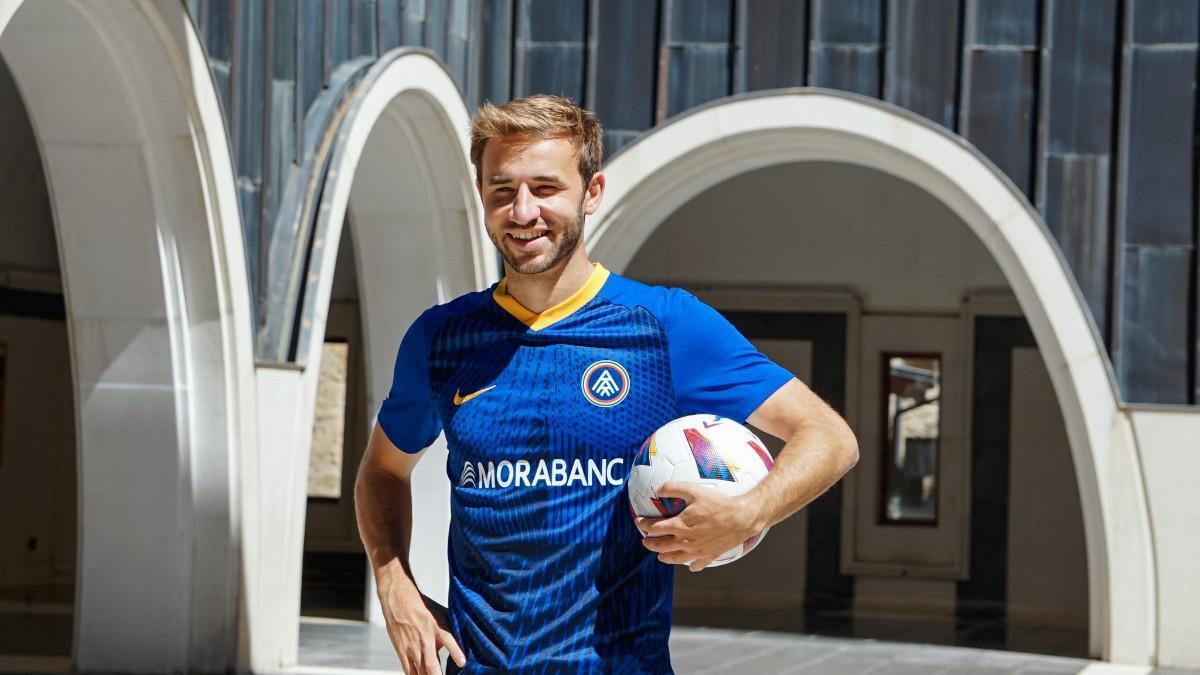 Samper, en su presentación con el Andorra