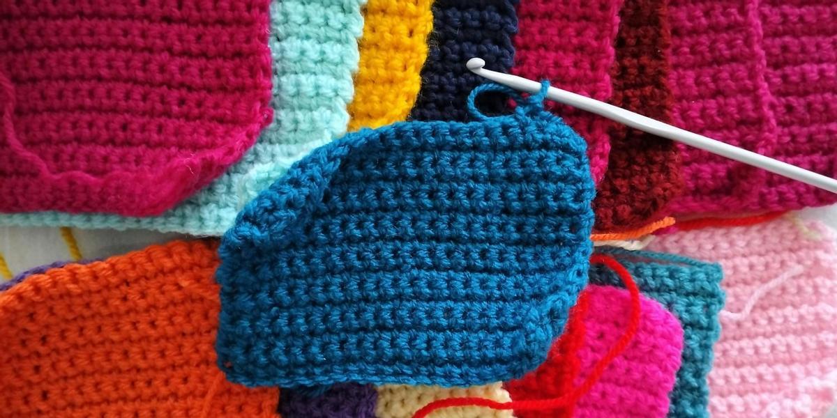 El de 'crochet' es uno de los talleres que se incluyen en esta campaña de la Universitat Popular de Vila-real.