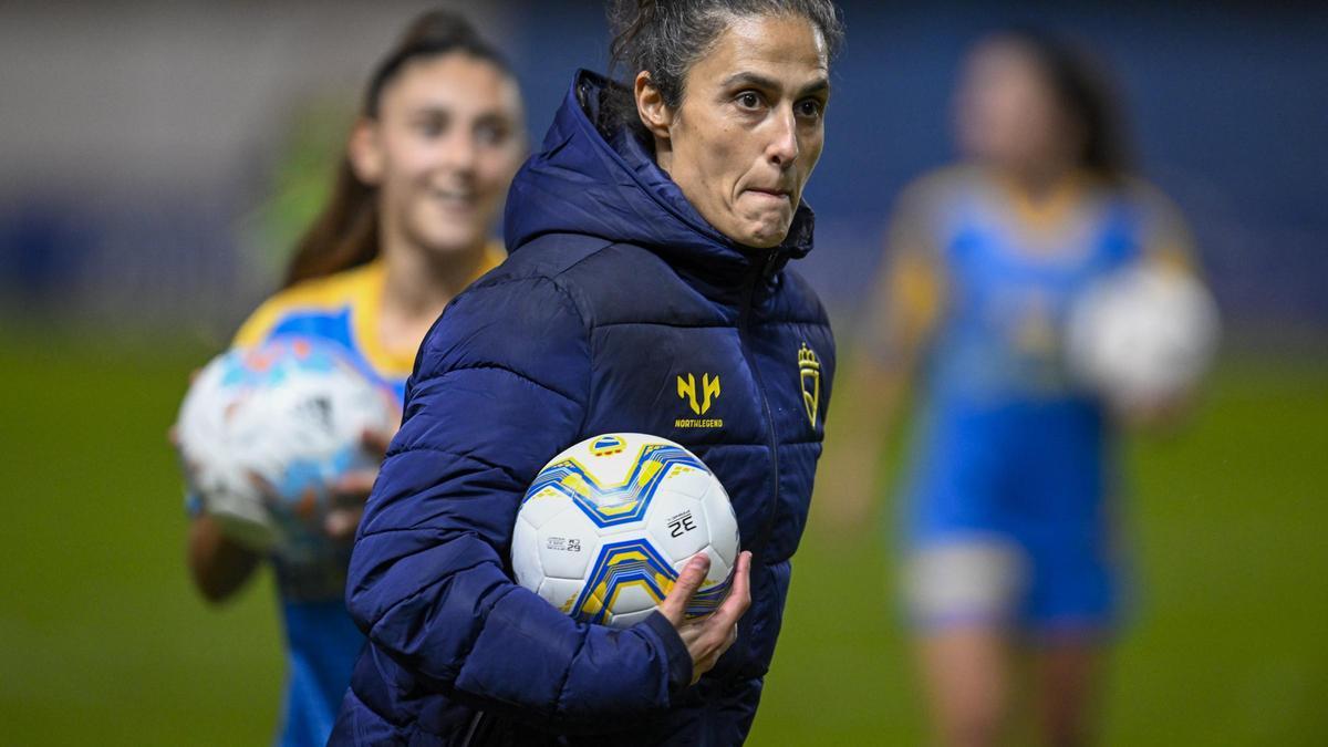Montse Tomé se estrena como seleccionadora asturiana con derrota ante Navarra