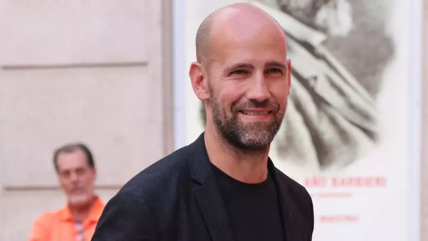 Gonzalo Miró comenta la actuación de su ex, Amaia Montero, con Karol G