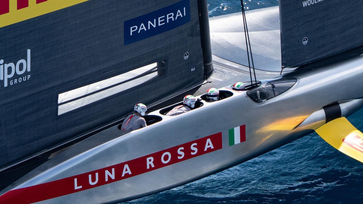 La 'bala plateada' de Luna Rossa Prada Pirelli participa en la 'round robin' este jueves.