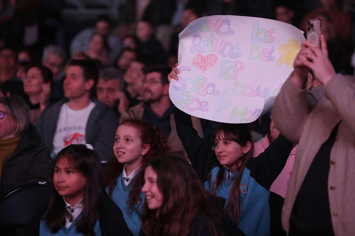 El Festival Intercentros 2026 llenó de colorido y solidaridad el Coliseum