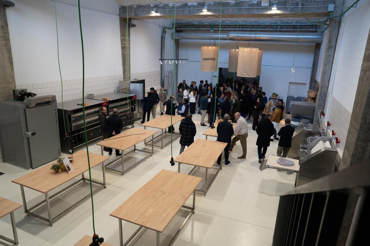 Tras más de 25 años cerrado, el edificio de la antigua Escuela de Ingenieros Agrónomos de Córdoba recupera su actividad académica en el curso 2025-2026 como Campus Córdoba