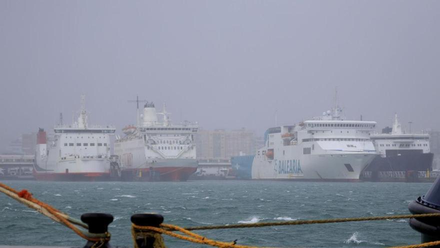 Due donne muoiono per la caduta di un'auto in mare nel porto di Algeciras