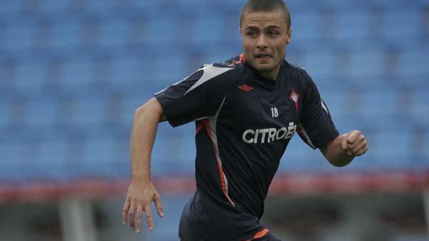 Maris Verpakovskis durante un entrenamiento con el Celta en Balaídos