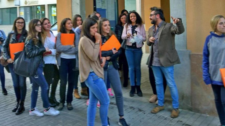 Alumnes d&#039;Educació Infantil d&#039;UManresa-FUB en una col·laboració amb el Pla educatiu de Sallent.