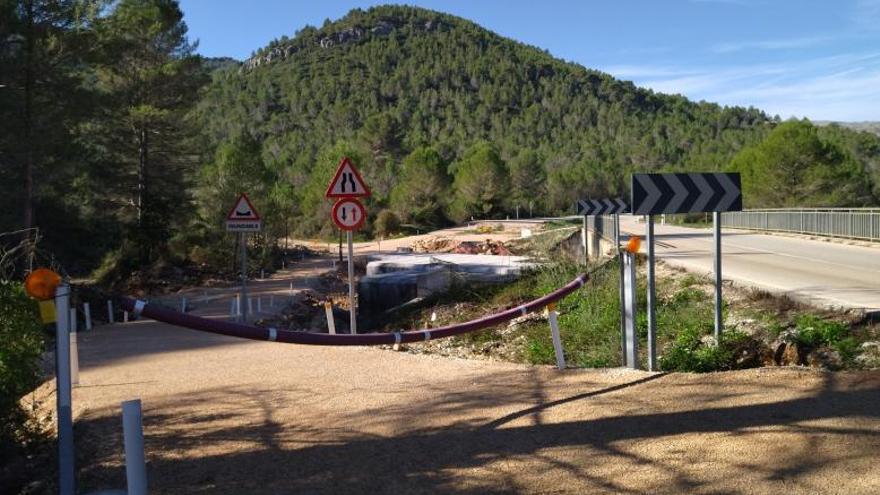 Nuevo retraso en las obras que cierran Castell de Castells