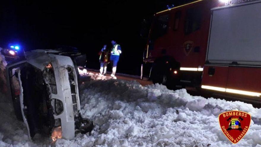 Herido el conductor de un turismo al volcar sobre la A-1503, cerca de El Frasno