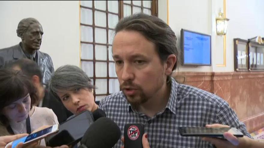 Iglesias reconoce que una baja participación baja también les obligaría a dimitir