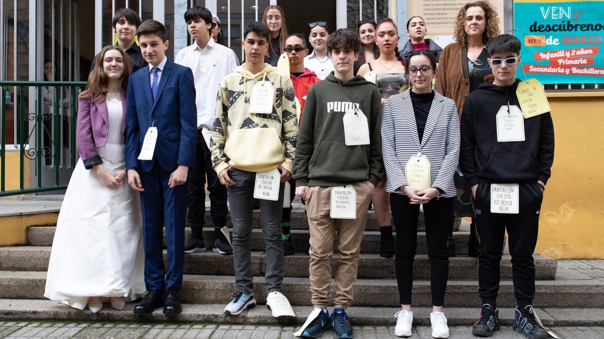 ZAMORA. DESFILE SLOW FASHION PROTAGONIZADO POR LOS ALUMNOS DE CUARTO DE ESO DEL COLEGIO SAGRADO CORAZON DE JESUS AMOR DE DIOS