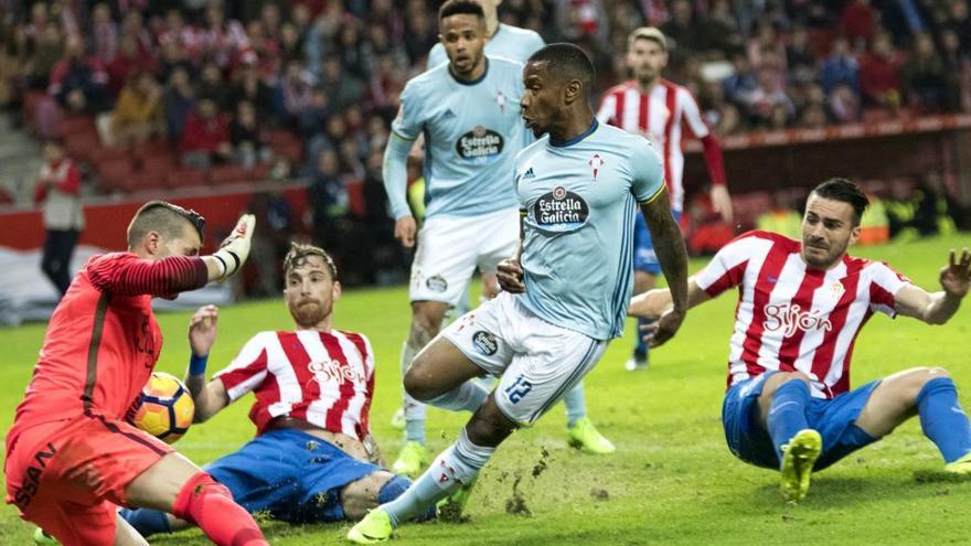 Beauvue, en el partido del domingo en El Molinón. // LOF