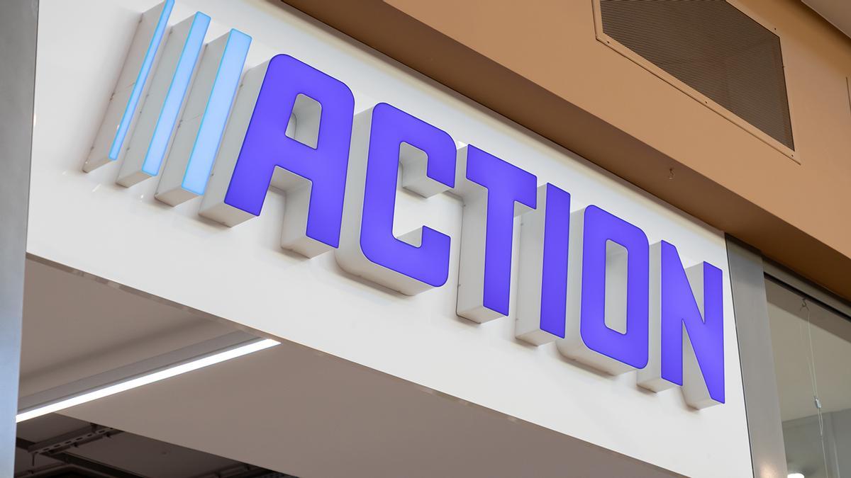 Mañana se esperan colas kilométricas en Action para el estuche de viaje de maquillaje más barato del mercado: por 0,99 euros en rosa, azul y verde