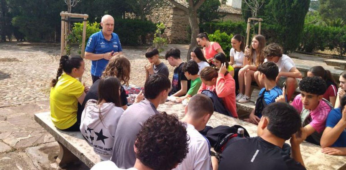 Los participantes aprendieron a interpretar mapas. | SERVICIO ESPECIAL