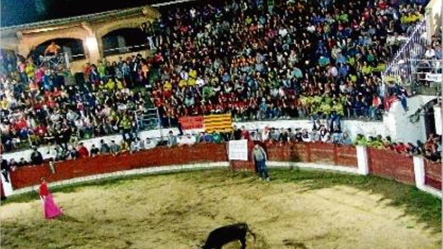 El correbou que va tenir lloc ahir a la nit a la plaça de braus d&#039;Olot.