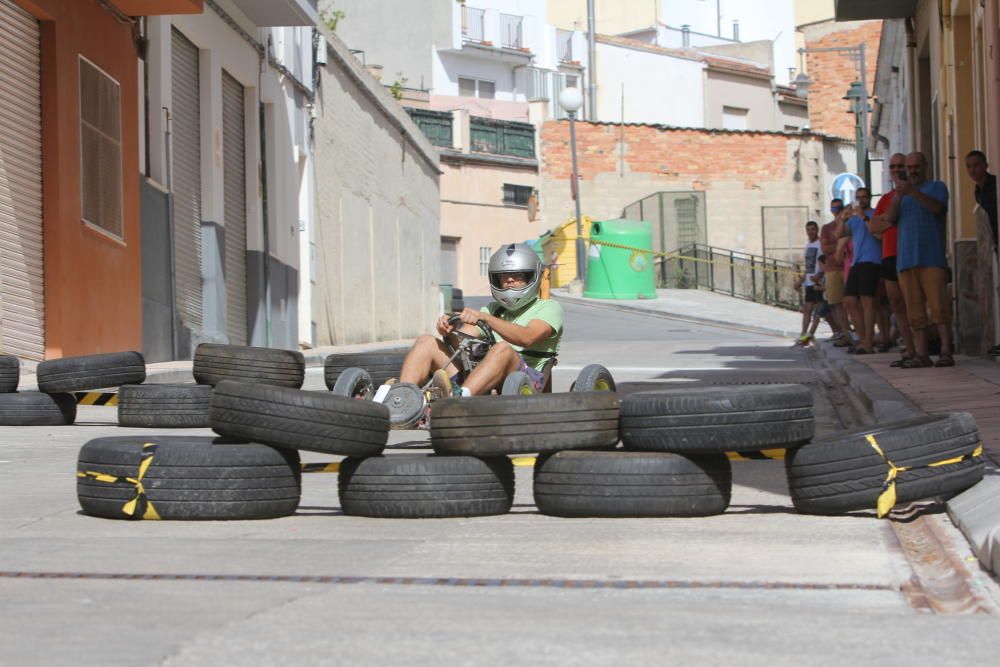 Los autos locos del barrio alcoyano de Batoy