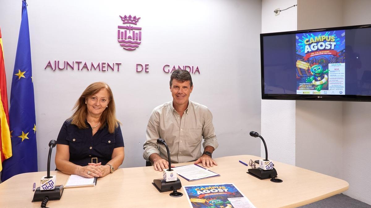 La concejala de Igualdad y el edil de Deportes, en la rueda de prensa