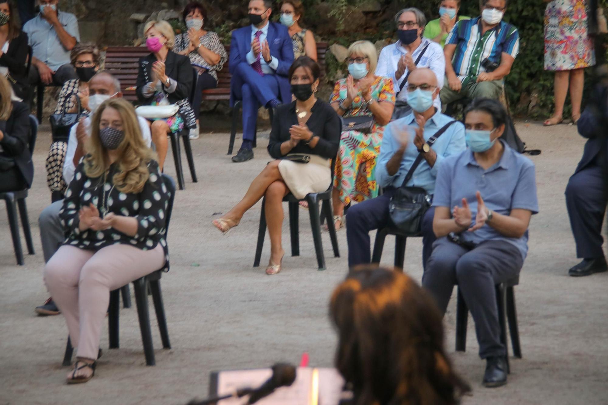 Alcoy homenajea a los 81 fallecidos a causa de la Covid 19