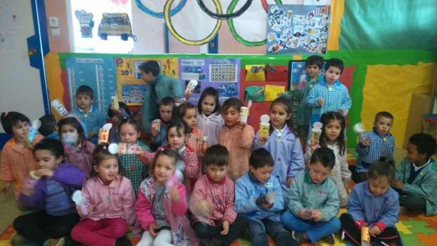 Niños participantes en la actividad. // FdV