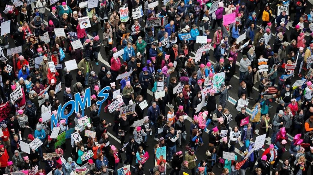 mbenach36983454 the women s march on washington fills pennsylvania avenue  f170121215736