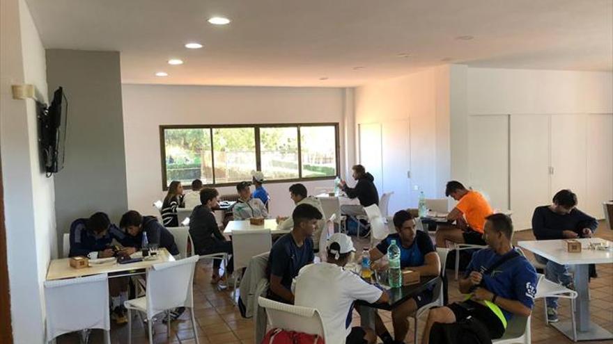 Los mejores jugadores se citan en el CT Castellón