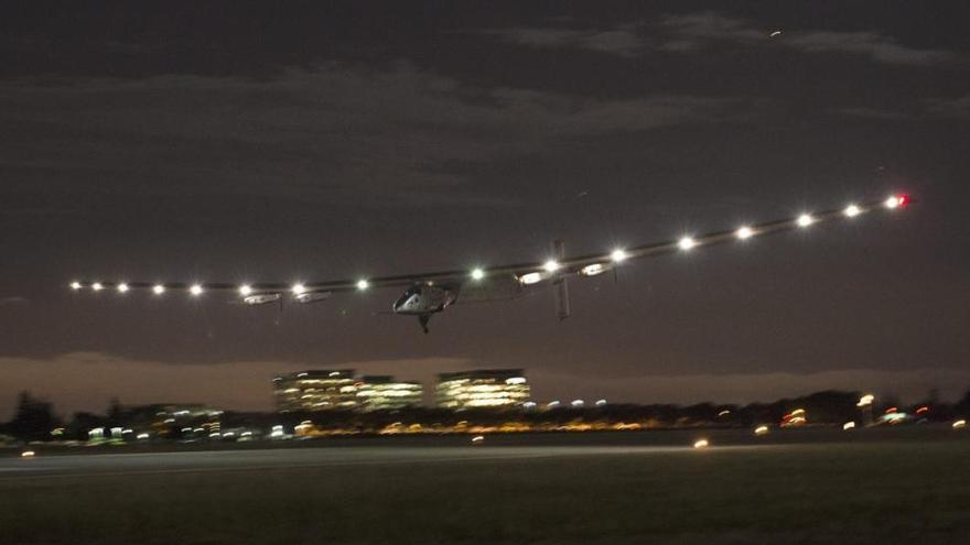 El &#039;Solar Impulse 2&#039; cruza todo el Pacífico