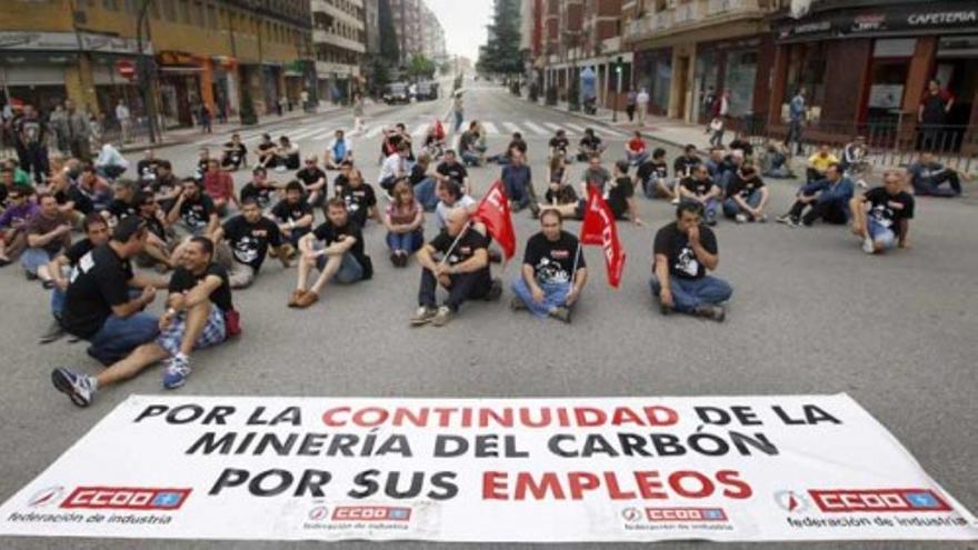 Industria convoca la mesa del carbón