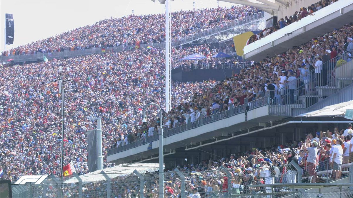 Las gradas de Austin, abarrotadas de aficionados para ver la carrera de F1