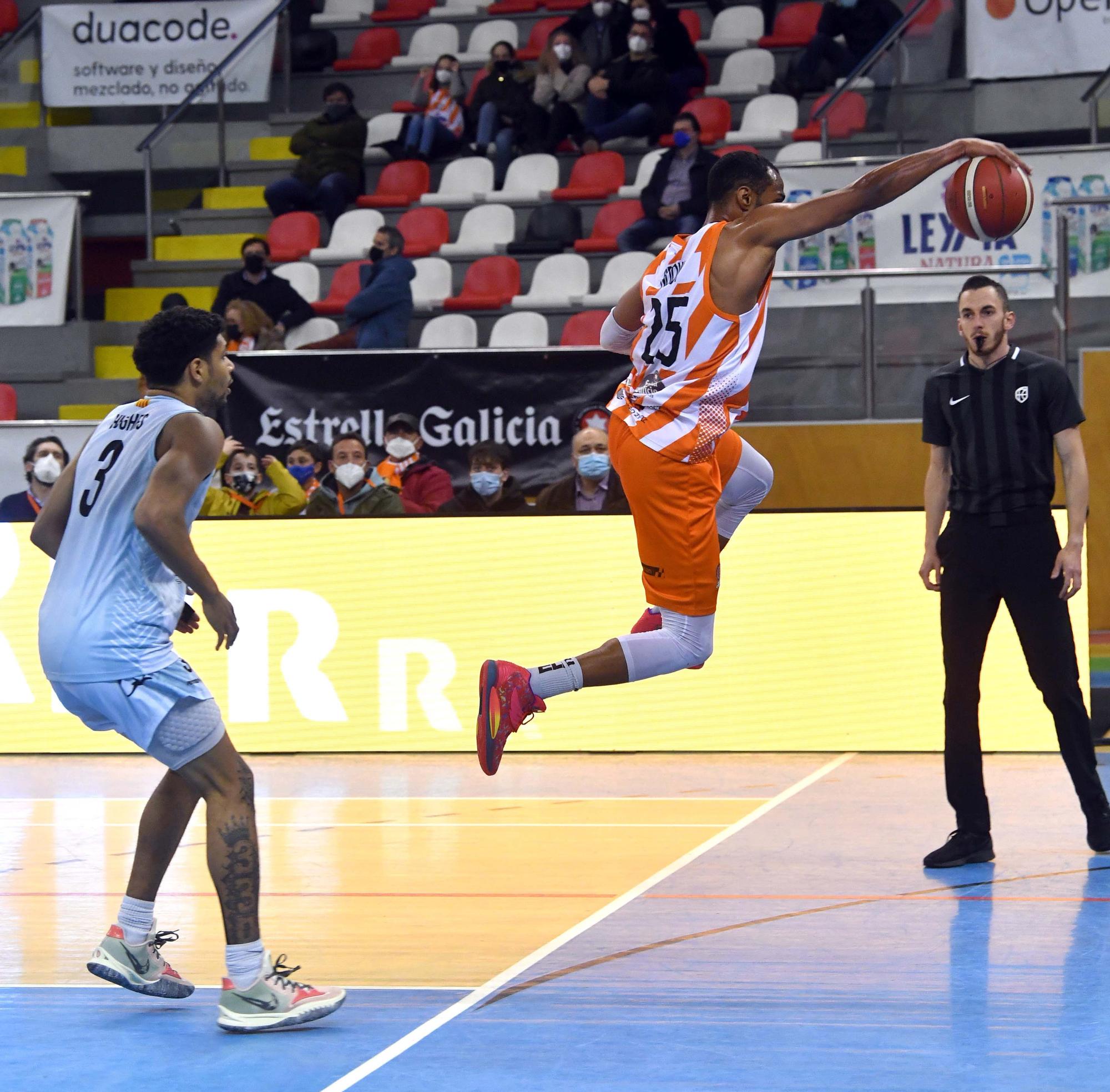 El Leyma Coruña le gana 88 - 63 al Força Lleida