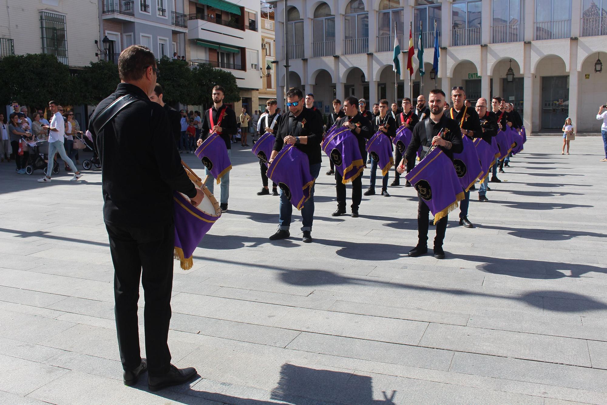 50 tambores de la zona sur de Córdoba protagonizan un desfile en Lucena