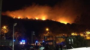 Ensurt a Montbau per un incendi.