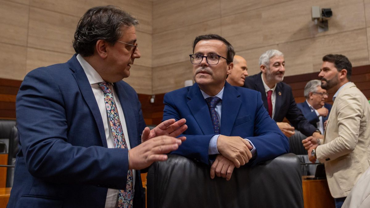 Gallardo se estrena en la Asamblea prometiendo quedarse y dar la batalla &quot;sin complejos&quot;