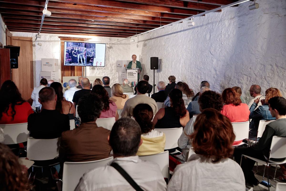 Conferencia 'Un jalón frente al expolio y el tráfico ilícito del patrimonio subacuático. El caso de Nuestra Señora de las Mercedes' a cargo de Jesús Prieto de Pedro dentro del II Campus Internacional Ciudad de La Laguna en la Casa Anchieta.