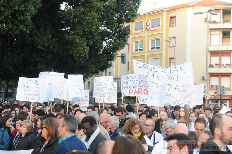 La marea blanca toma Murcia