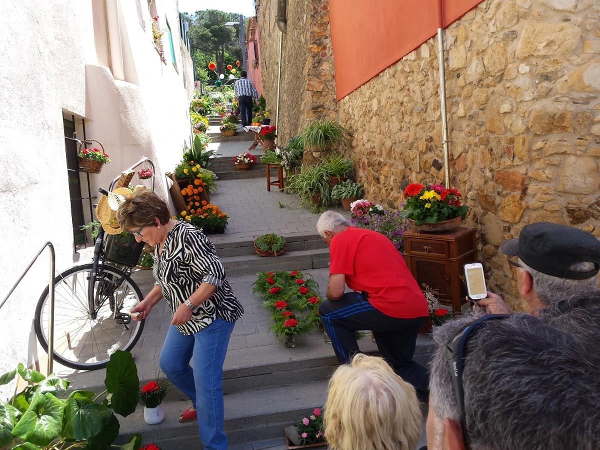 Flors i decoracions en una edició anterior del Sant Joan Florit.