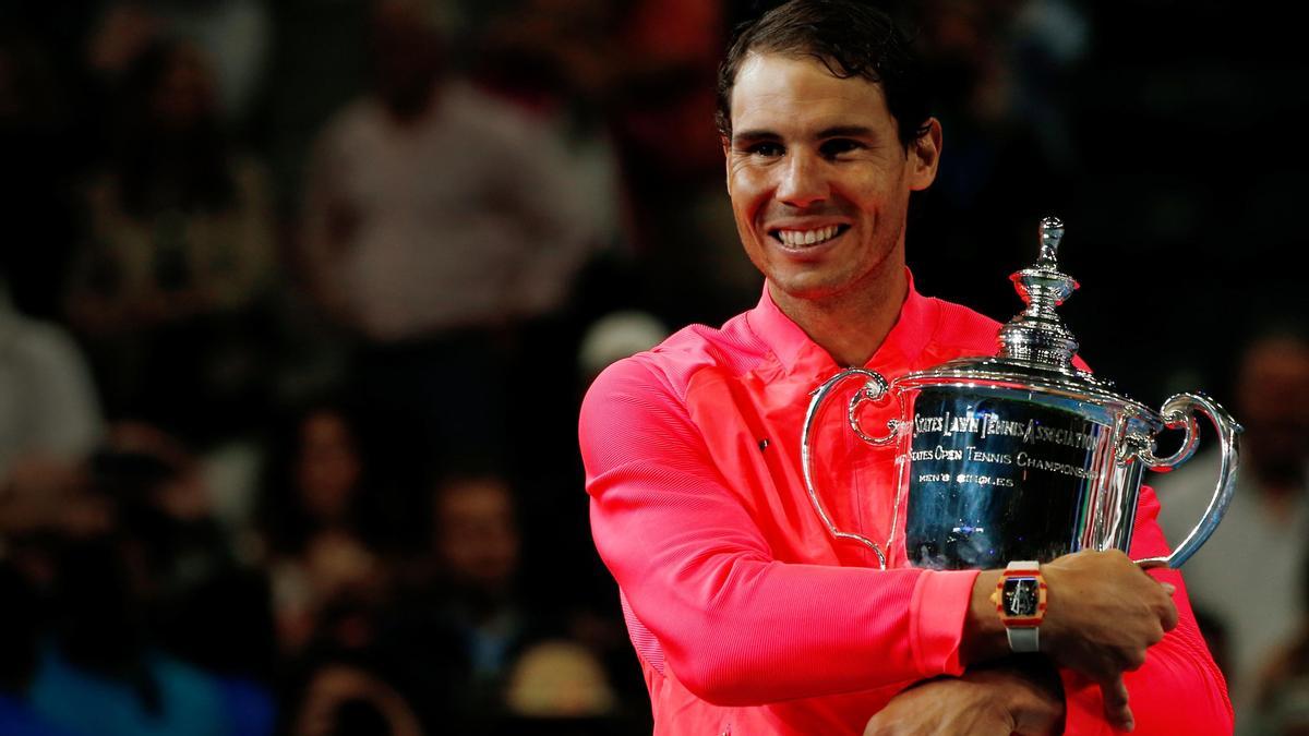 Rafa Nadal con su tercer US Open en 2017, decimosexto título de Grand Slam