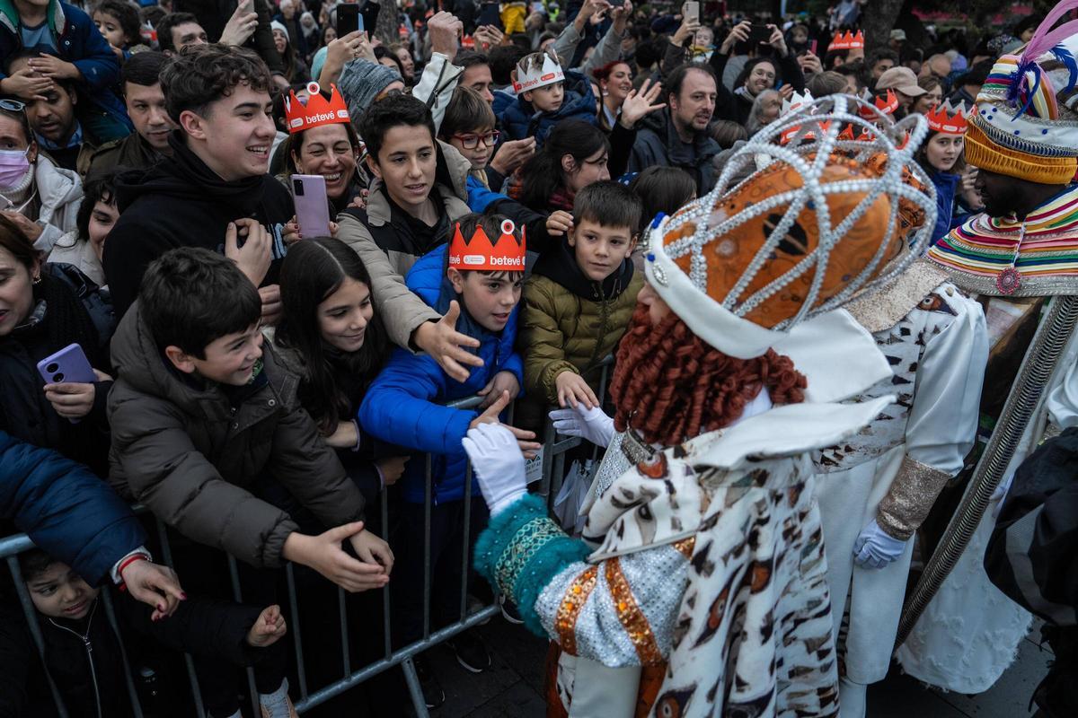 Cabalgata 2024: llegan los Reyes Magos al puerto de Barcelona