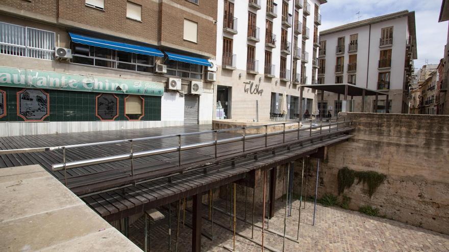 Cultura autoriza la reforma de la pasarela de la Vila de Alzira que lleva ocho meses cerrada