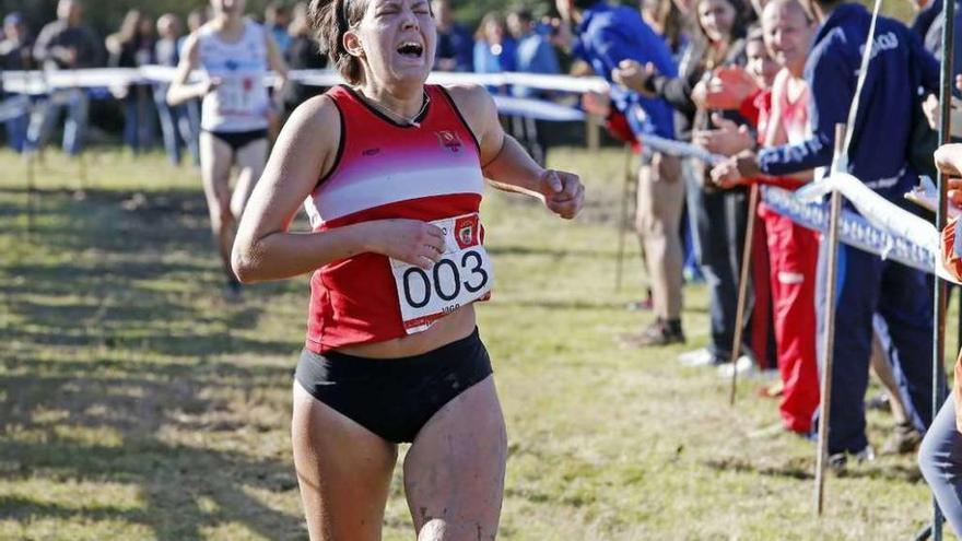 Sara Pérez durante la última edición del Belarmino Alonso de campo a través. // Marta G. Brea