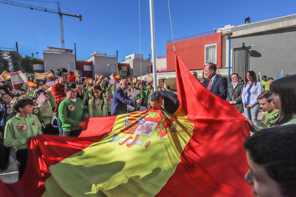 Los escolares del colegio de Hurchillo celebran lo