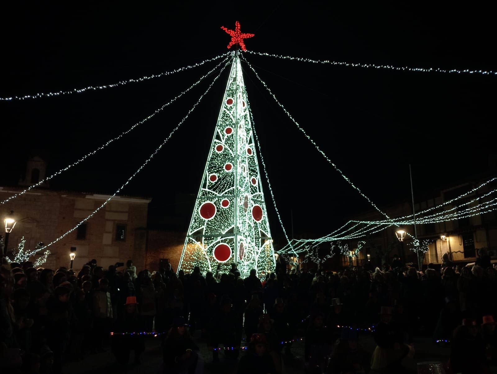 GALERÍA | Así ha sido el encendido de las luces de Navidad en Toro