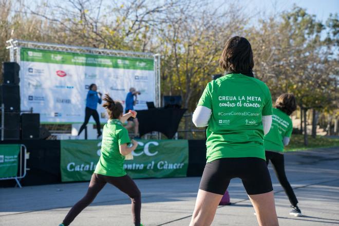 Clase de zumba tras la Carrera contra el Cáncer en Barcelona