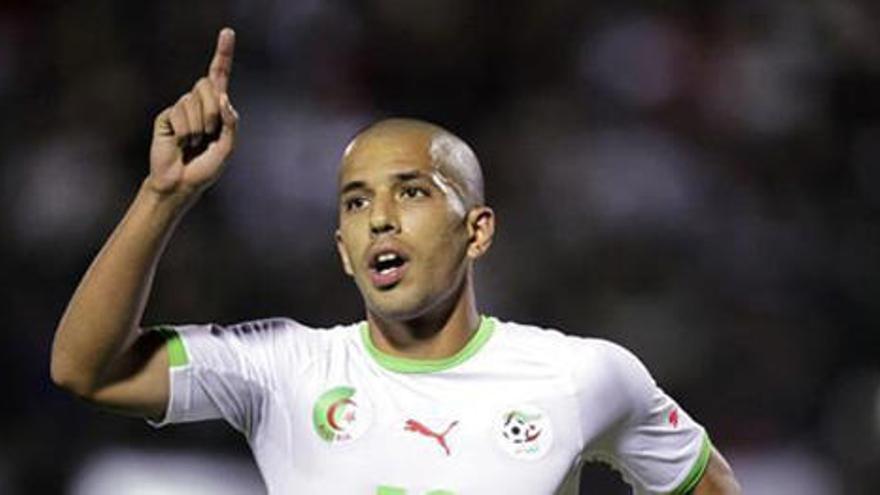 Feghouli con el West Ham inglés.