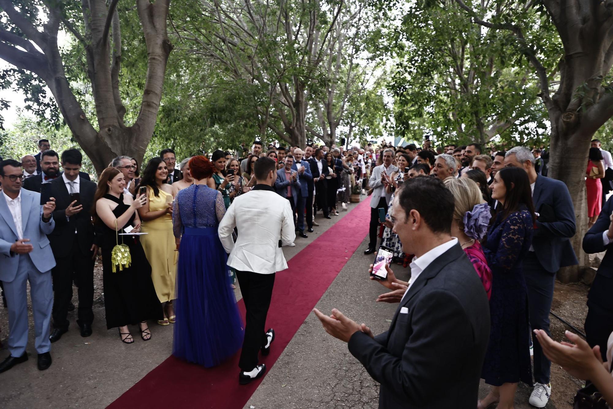 Boda de Nuria Llopis: la llegada de los novios y la ceremonia