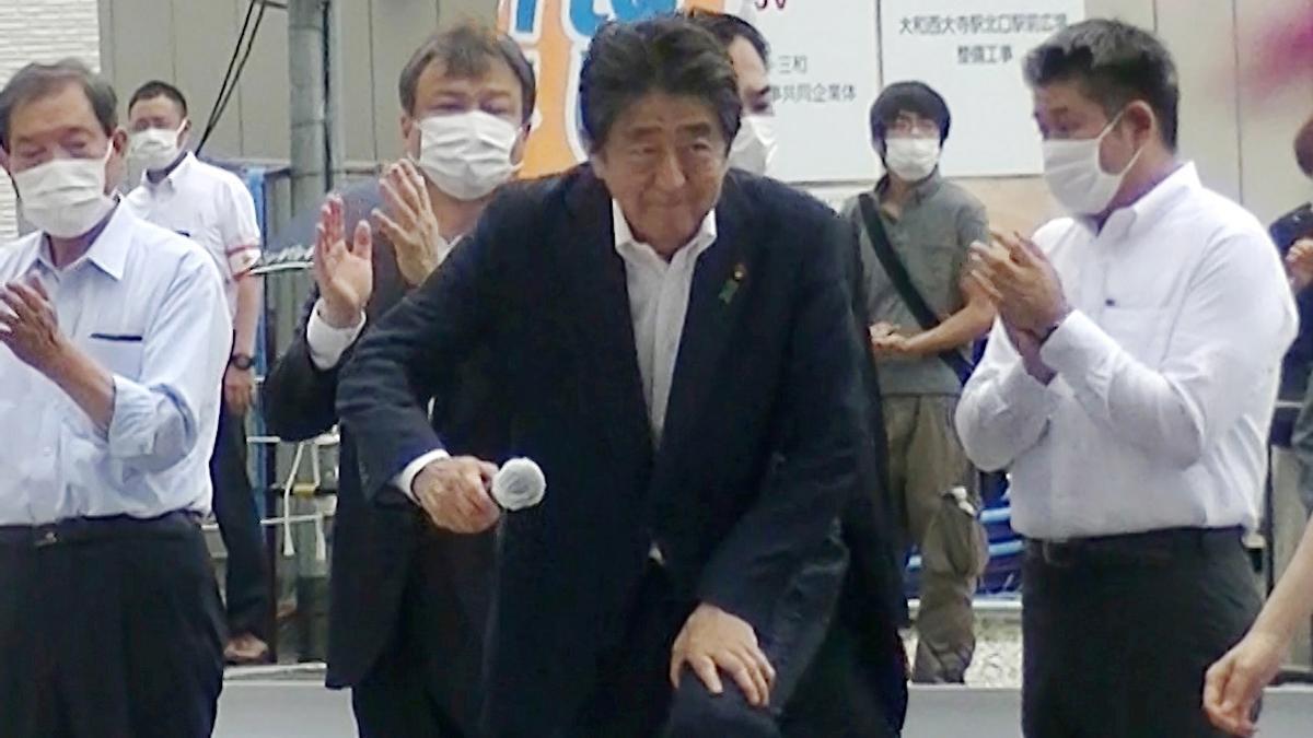 Muere el ex primer ministro nipón Shinzo Abe tras un atentado en un acto electoral