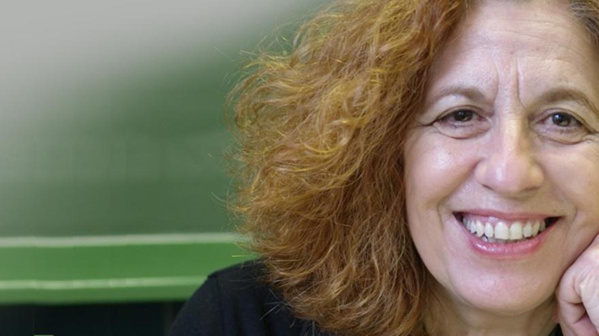 La poeta gandiense, Teresa Pascual.