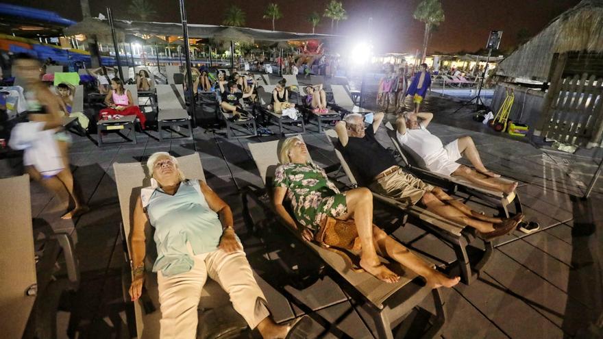 Noche de Perseidas en el parque acuático de Alcúdia