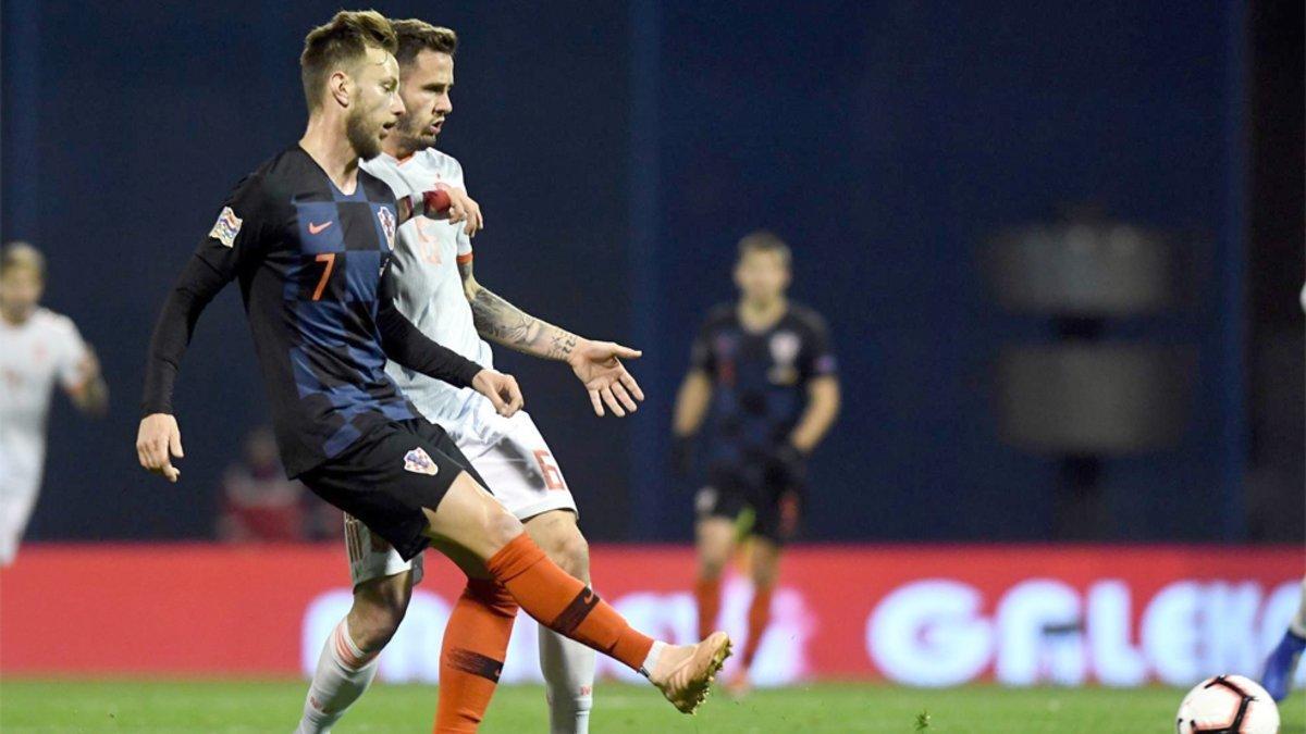 Ivan Rakitic durante el Croacia-España de la Nations League